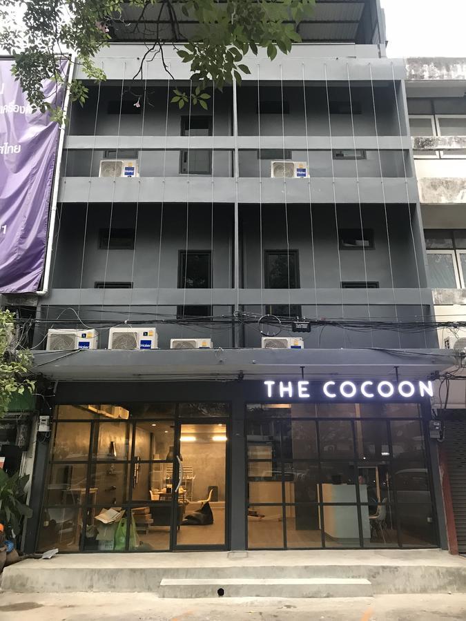 The Cocoon Hostel Bangkok Extérieur photo